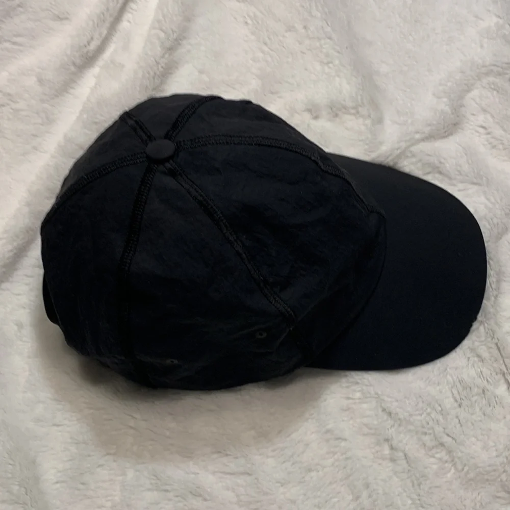 🌹lululemon • Black Nylon Running Casual Unisex Adjustable Hat with free bag •